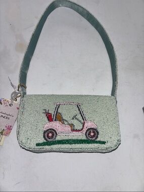 GOLF CART BEADED BAG… GOLF CART ON ONE SIDE ..HOLE IN ONE ON OTHER SIDE